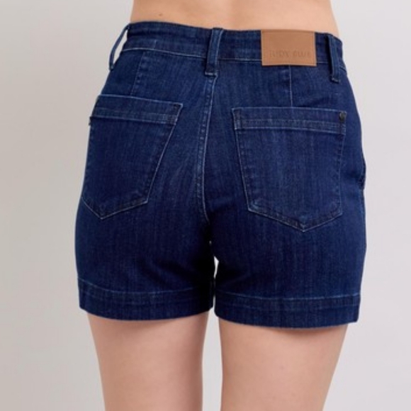 Judy Blue High-Rise Relaxed Boyfriend Dark Jean Mid-length Classic Denim Shorts - Picture 14 of 16